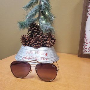 Quay Sunglasses - Brown w/ gold trim